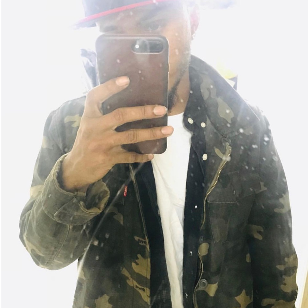 Meet your Posher, Anthony